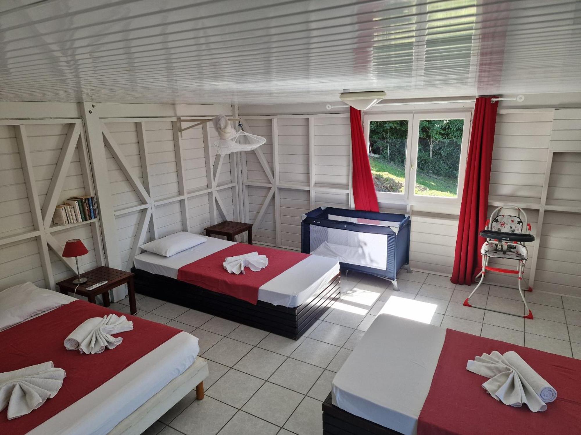 La Colline Verte Deshaies Room photo
